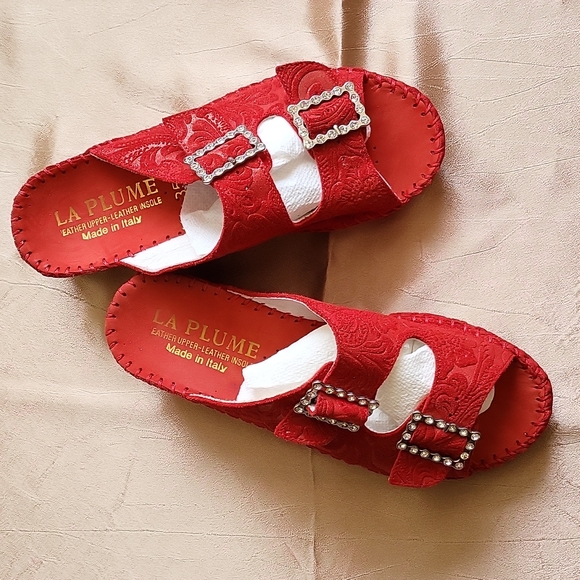 La Plume NWOB women's red leather slip on sandals made in Italy size 35 - Picture 1 of 7